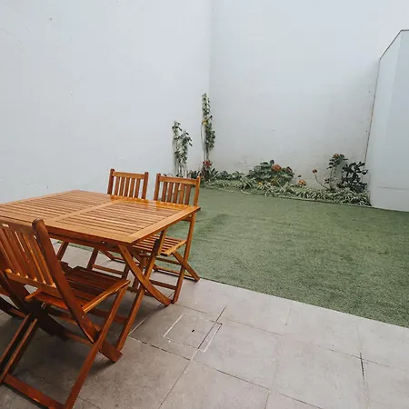 Peace In Azores Πανσιόν *